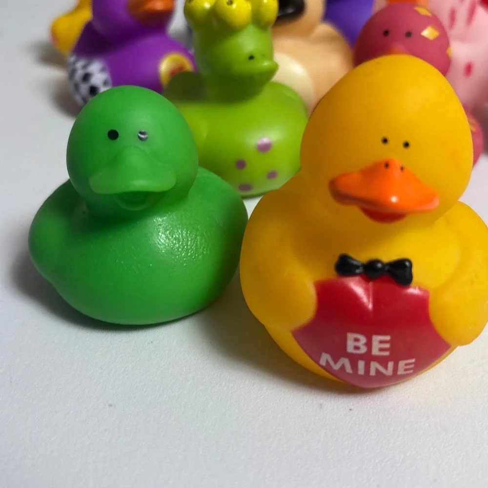 Rubber Ducks Lot of 12 Multicolor Pug Pirate Pixel Pig Skull Be Mine Cyclops Toy